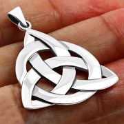 Large Celtic Trinity Knot Pendant, pn637